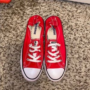 Red all star converse shoreline slip